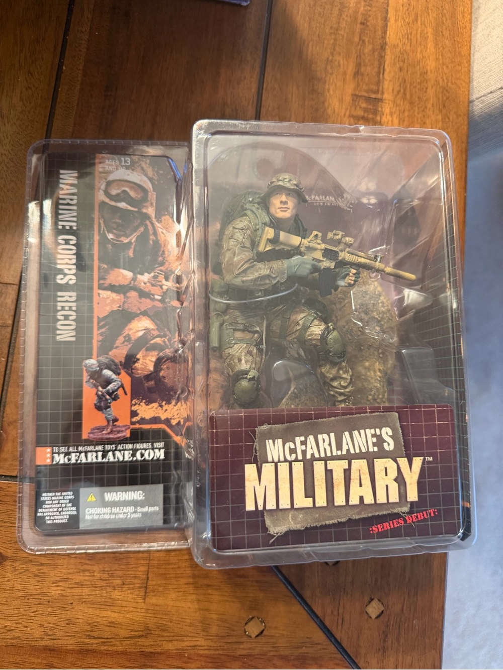 NIB 2005 McFarlane Toys Military Series 1 Marine Corps Recon action figure